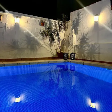 Art House 3br Private Pool *