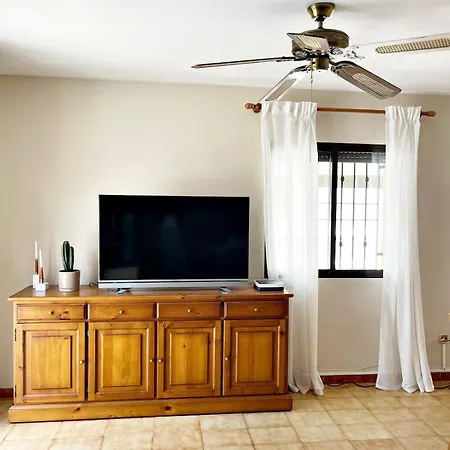 Art House 3br Private Pool Holiday home