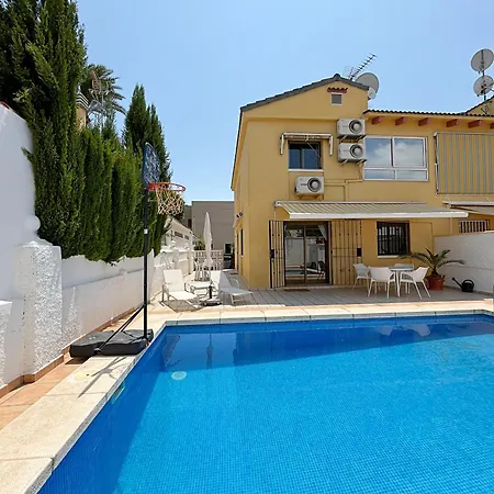 Art House 3br Private Pool Holiday home