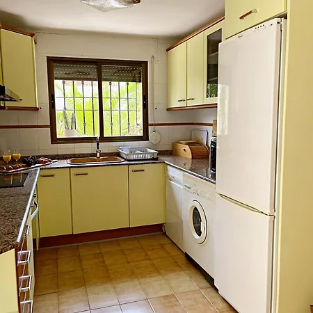 Art House 3br Private Pool Holiday home
